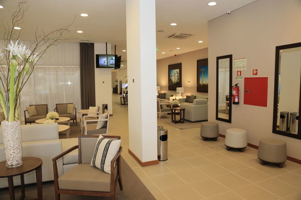 Fly Hotel Luanda Exterior foto