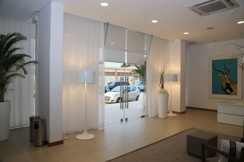 Fly Hotel Luanda Exterior foto